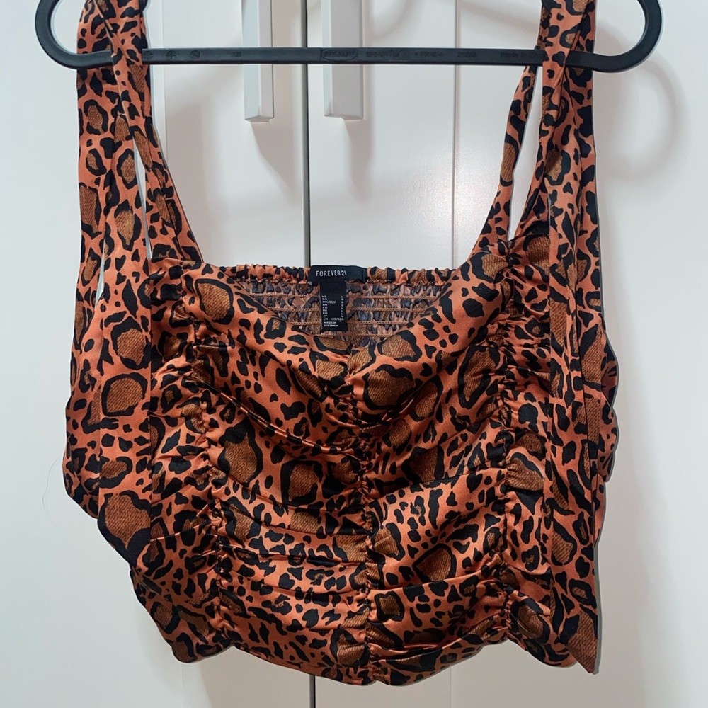 Animal print cropped blouse